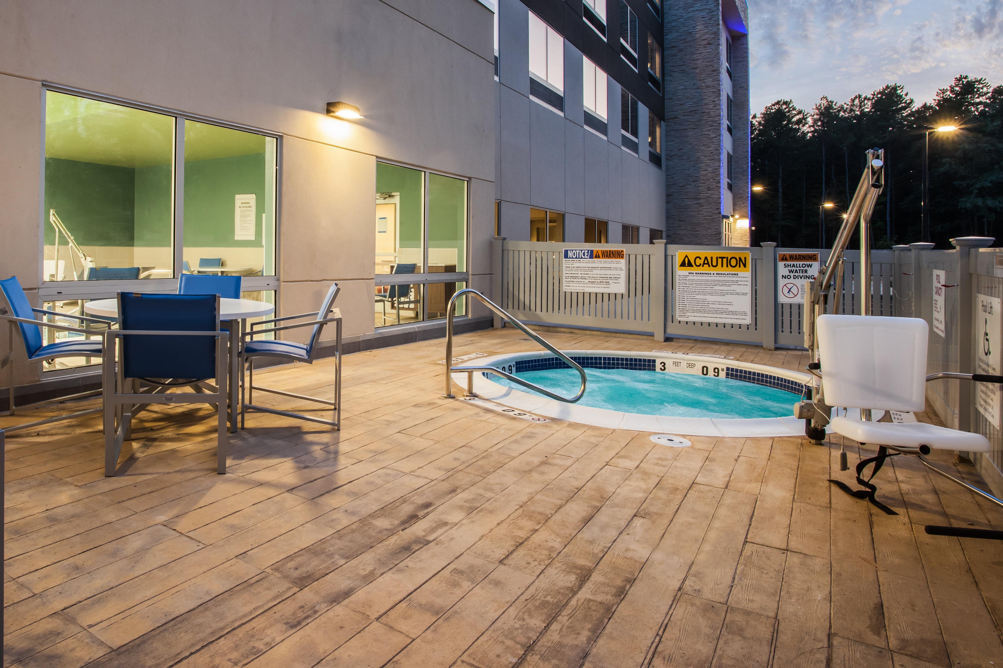 Holiday Inn Express Queensbury-Lake George Area By Ihg Exterior foto